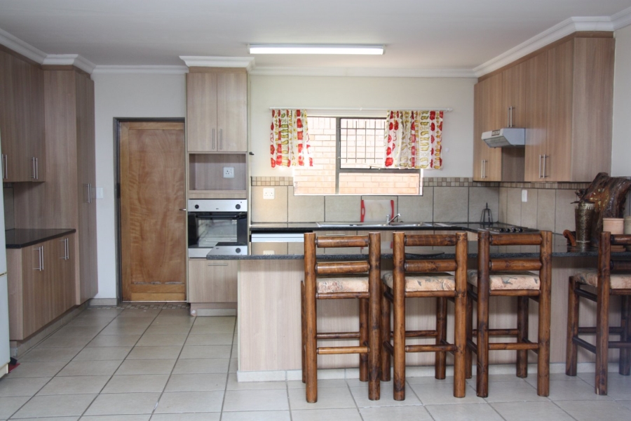 2 Bedroom Property for Sale in Langenhovenpark Free State